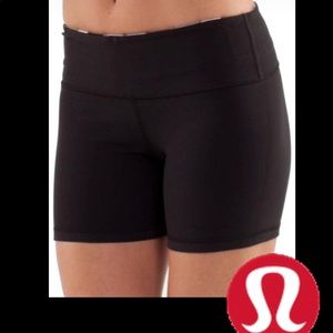 lululemon groove reversible biker shorts